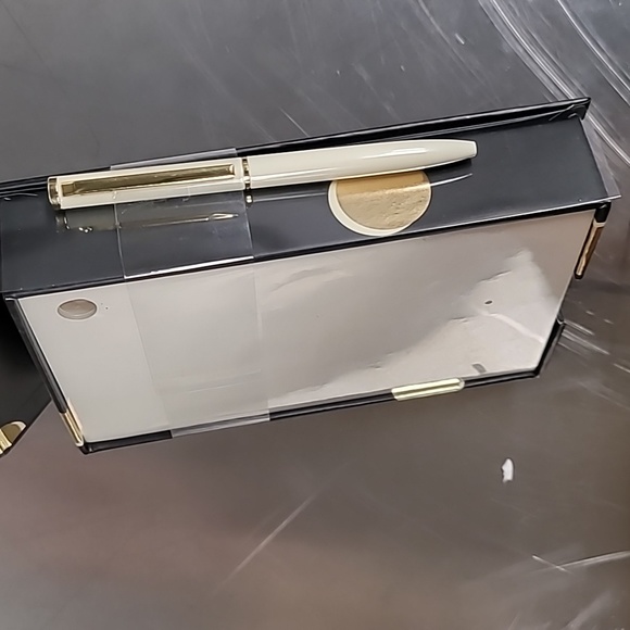 Kate Spade NWOT Stationary Note Holder w/Pen! - Picture 6 of 9